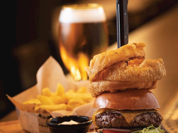 Burger and hops